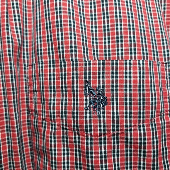 US POLO Button Down Shirt Men’s Size L Short Sleeve Red Plaid Gift For Him - Picture 5 of 7